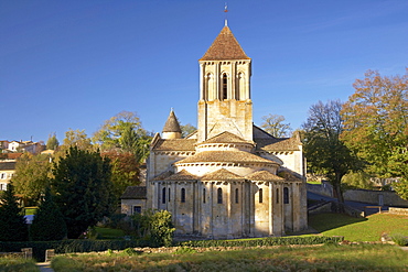 Saint Hilaire Church in Melle, Chemins de Saint-Jacques, Via Turonensis, Dept. Deux-Sevres, RâˆšÃ‰Â¬Â©gion Poitou-Charentes, France, Europe