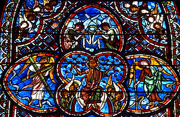 Stained glass window in Saint Stephen's Cathedral in Bourges, Bourges Cathedral, The Way of St. James, Chemins de Saint Jacques, Via Lemovicensis, Bourges, Dept. Cher, râˆšÃ‰Â¬Â©gion Centre, France, Europe