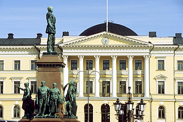 Government building at square Senatsplatz, Helsinki, Finland, Europe