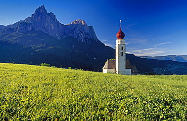 San Valentino chapel, view to Monte Sciliar, Dolomite Alps, South Tyrol, Italy