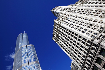 Trump Tower and Wrigley Building (from left), Chicago, Illinois, USA