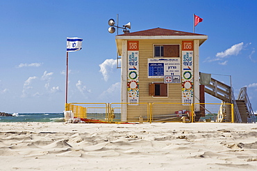 Gordon Beach lifeguard stand in the sunlight, Tel Aviv, Israel, Middle East