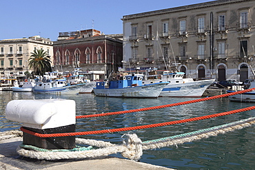 Boats at harbour of Syracuse, Unesco World Heritage, Province Syracuse, Sicily, Italy, Europe