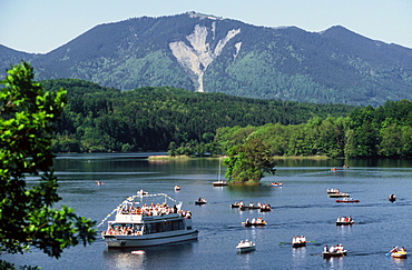 View of Lake Staffelsee, Upper Bavaria, Bavaria, Germany