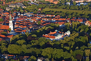 Aerial view of the old town of Celle with castle and grounds, Celle, Lower Saxony, northern Germany