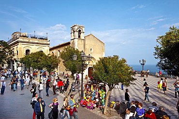 Main square, Piazza IX. Aprile, Taormina, Sicily, Italy