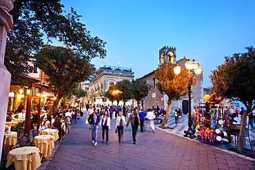 Main square, Piazza IX. Aprile, Taormina, Sicily, Italy