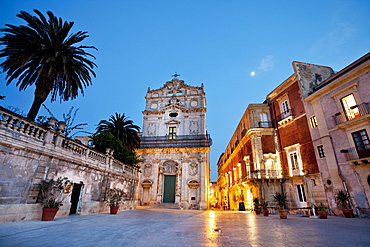 Cathedral square, Ortigia, Syracuse, Sicily, Italy