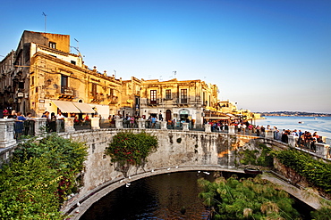 Seaside Promenade, Fonte Aretusa, Ortigia, Syracuse, Sicily, Italy