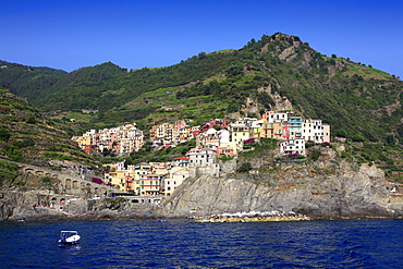 View from the sea to Manarola, boat trip along the coastline, Cinque Terre, Liguria, Italian Riviera, Italy, Europe