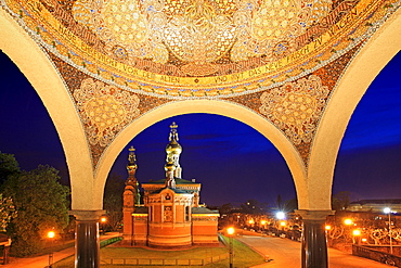 Russian Chapel at night, Mathildenhoehe, Darmstadt, Hessische Bergstrasse, Hesse, Germany