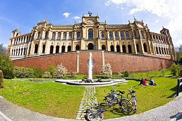 Young people in front of the Maximilianeum, Munich, Upper Bavaria, Germany