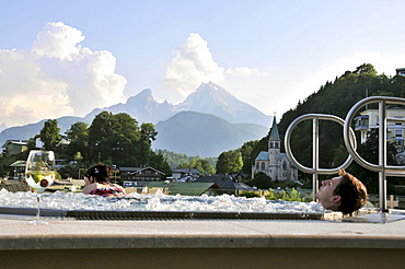 Whirlpool with Watzmann in the background, Hotel Edelweiss, Berchtesgaden, Berchtesgadener Land, Upper Bavaria, Bavaria, Germany