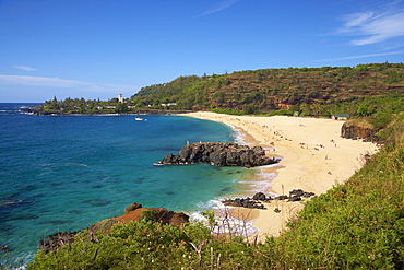 View over coast area and beach, Weimea Bay Beach Park, North Shore, Oahu, Hawaii, USA, America