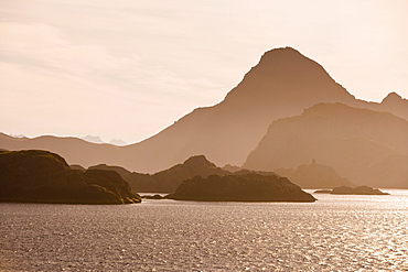 Mountain Range in Morning Light, near Leknes, Lofoten, Nordland, Norway, Europe