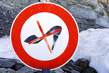 No high-heeled shoes sign in the mountains, Oetztal mountain range, Tyrol, Austria