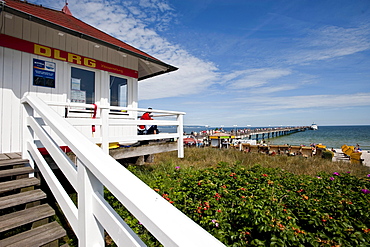 DLRG, German Lifeguard Association hut on the beach, Binz, Island of Ruegen, Mecklenburg-Vorpommern, Germany