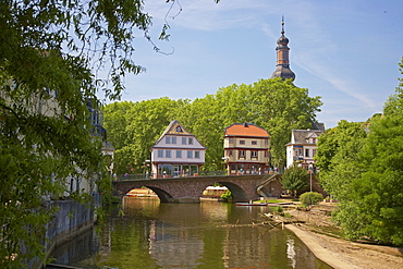 House on bridge, Old bridge over the river Nahe, St. Paulus, Church tower, Bad Kreuznach, Nahe, Rhenish Hesse, Rhineland-Palatinate, Germany, Europe