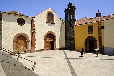 Cloister and church Santo Domingo, San Cristobal de la Laguna, old town, Tenerife, Canary Islands, Spain