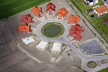 Aerial view of a residential building site, new circular housing settlement near Bremerhaven, Bremen, Germany