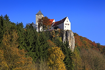 Prunn castle, nature park Altmuehltal, Franconian Alb, Franconia, Bavaria, Germany