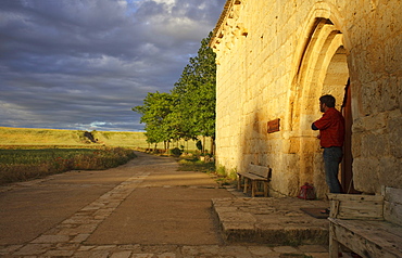 Entrance of the chapel Ermita de San Nicolas in the light of the evening sun, Province of Burgos, Old Castile, Castile-Leon, Castilla y Leon, Northern Spain, Spain, Europe