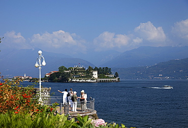 Tourists, view over Borromean Palazzo, Isola Bella, Stresa, Lago Maggiore, Piedmont, Italy