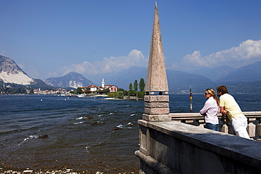 View over Isola dei Pescatori, Isola Bella, Stresa, Lago Maggiore, Piedmont, Italy