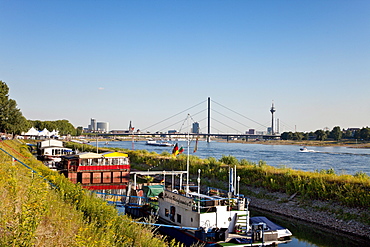 Boats at River Rhine, Duesseldorf, Duesseldorf, North Rhine-Westphalia, Germany, Europe