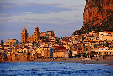 Cathedral and cliff La Rocca in the evening, CefalË™, Palermo, Sicily, Italy