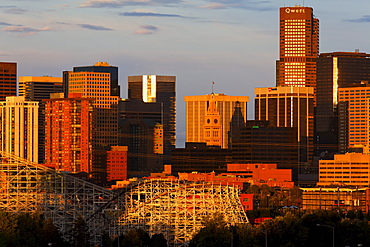 Skyline and Elitch garden amusement park, Denver, Colorado, USA, North America, America