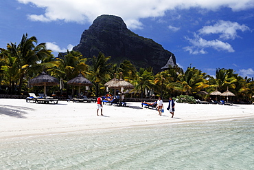 Beach and Le Morne Brabant mountain in the sunlight, Beachcomber Hotel Paradis &amp;amp;amp;amp; Golf Club, Mauritius, Africa