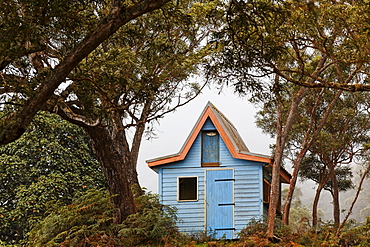 Small garden shed in creole colours, Maido, La Reunion, Indian Ocean