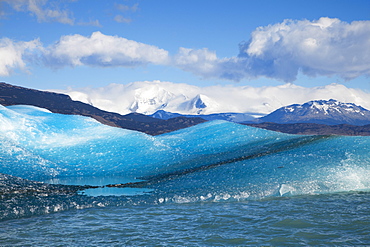 Icebergs at Lago Argentino, Los Glaciares National Park, near El Calafate, Patagonia, Argentina