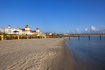 View over the beach to the Spa Hotel, Binz seaside resort, Ruegen island, Baltic Sea, Mecklenburg-West Pomerania, Germany