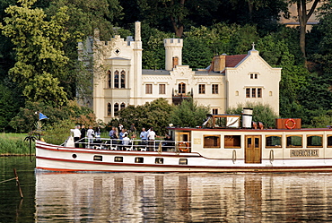 Havel, Tiefer See with Passenger Boat Fridericus Rex, Babelsberg small castle in the background, Babelsberger Park, Potsdam, Land Brandenburg, Germany