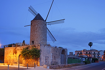 Moli De n Gaspar, windmill, Llucmayor, Campos, Mallorca, Balearic Islands, Spain, Europe