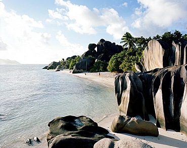 Worlds most famous beach Anse Source d'Argent with its granitic rocks, south western La Digue, La Digue and Inner Islands, Republic of Seychelles, Indian Ocean