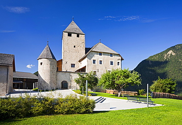 The castle Ciastel de Tor in the sunlight, St. Martin in Thurn, Dolomites, Alto Adige, South Tyrol, Italy, Europe