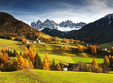 Villnoess and Geissler peaks in autumn, Valle Isarco, Alto Adige, South Tyrol, Italy