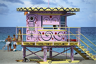 Lifeguard hut on the beach, Miami, Florida, USA, America