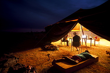 Boxing tent, Fred Brophys Boxing Team, Boulia, Simpson, Queensland, Australien