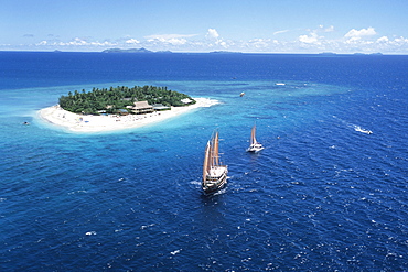 Arial Shot, Beachcomber Island, Mamanuca Group Fiji