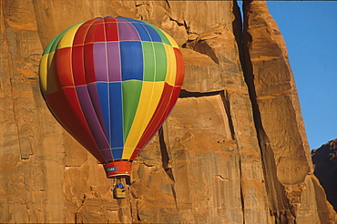 Hot air balloon rallye at Monument Valley, Arizona, USA, America