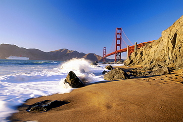 Golden Gate Bridge, San Francisco, California, USA