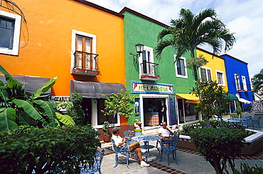 Two people in street cafe, Plaza Bonita in Cancun, Quintana Roo, YucatÂ·n, Mexico