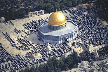 Aerial photo, Friday Prayer at the Dome of the Rock, Ramadan, Temple Mount, Jerusalem, Israel