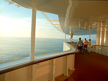 Group of people on the promenade deck, Queen Mary 2, Cruise Ship