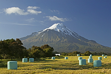 View of dormant volcano Mount Taranaki at Egmont National Park, North Island, New Zealand, Oceania