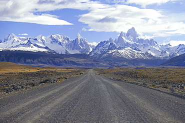 Empty road leading to Mount Fitz Roy, El CaltÃˆn, Patagonia, Argentina, South America, America